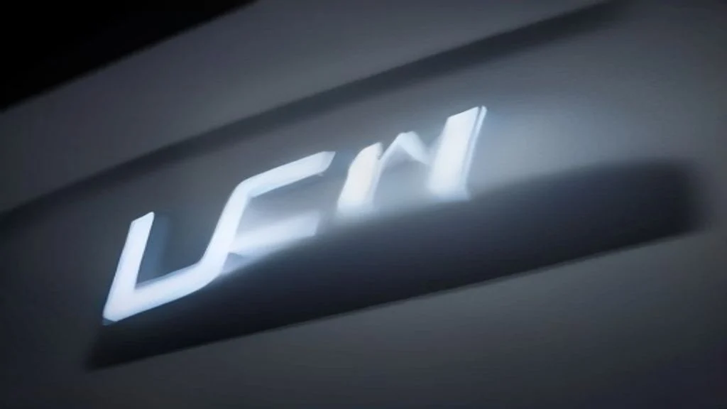 Detalhe de Letra Caixa 3D com iluminação LED de alta qualidade